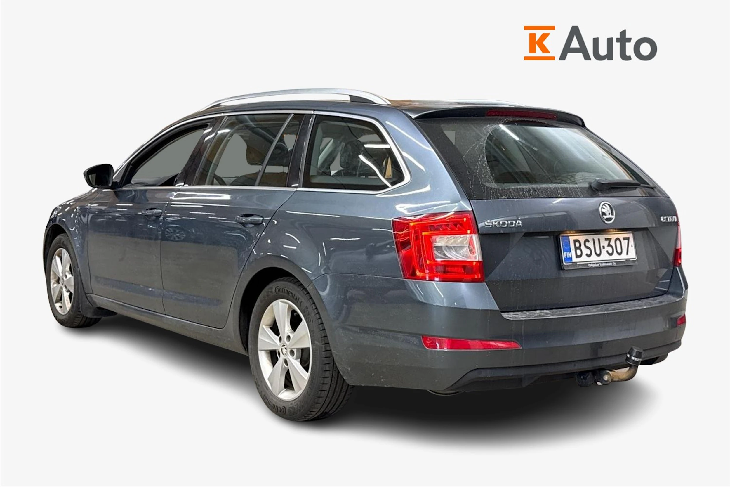 harmaa Skoda Octavia 2015 kuva 2.