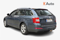 harmaa Skoda Octavia 2015 kuva 2.