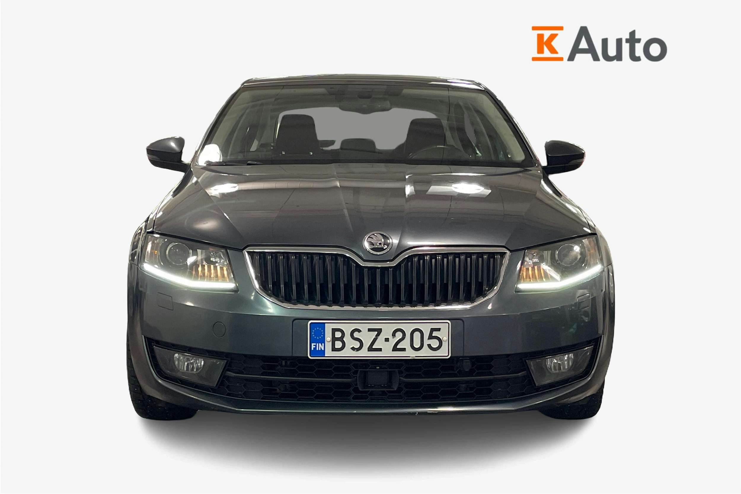 harmaa Skoda Octavia 2015 kuva 4.