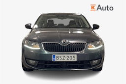harmaa Skoda Octavia 2015 kuva 4.
