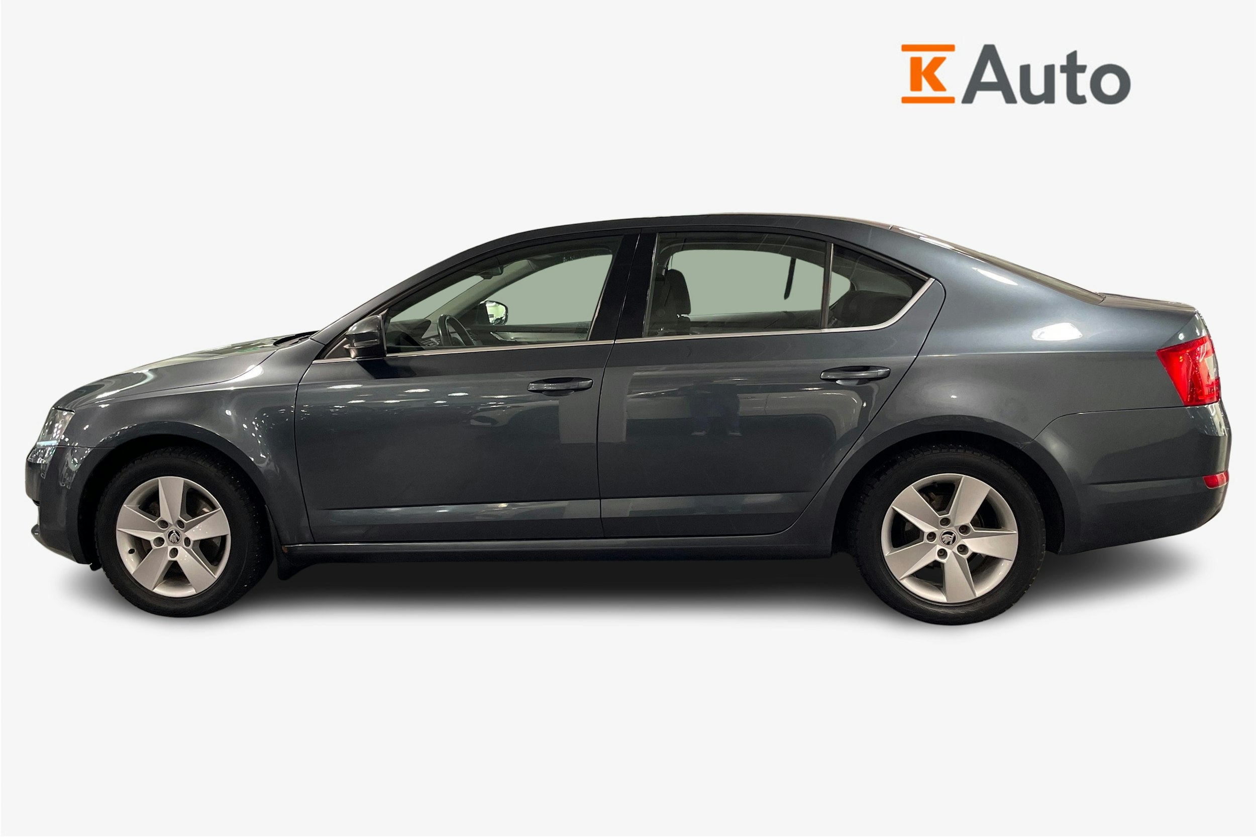 harmaa Skoda Octavia 2015 kuva 5.