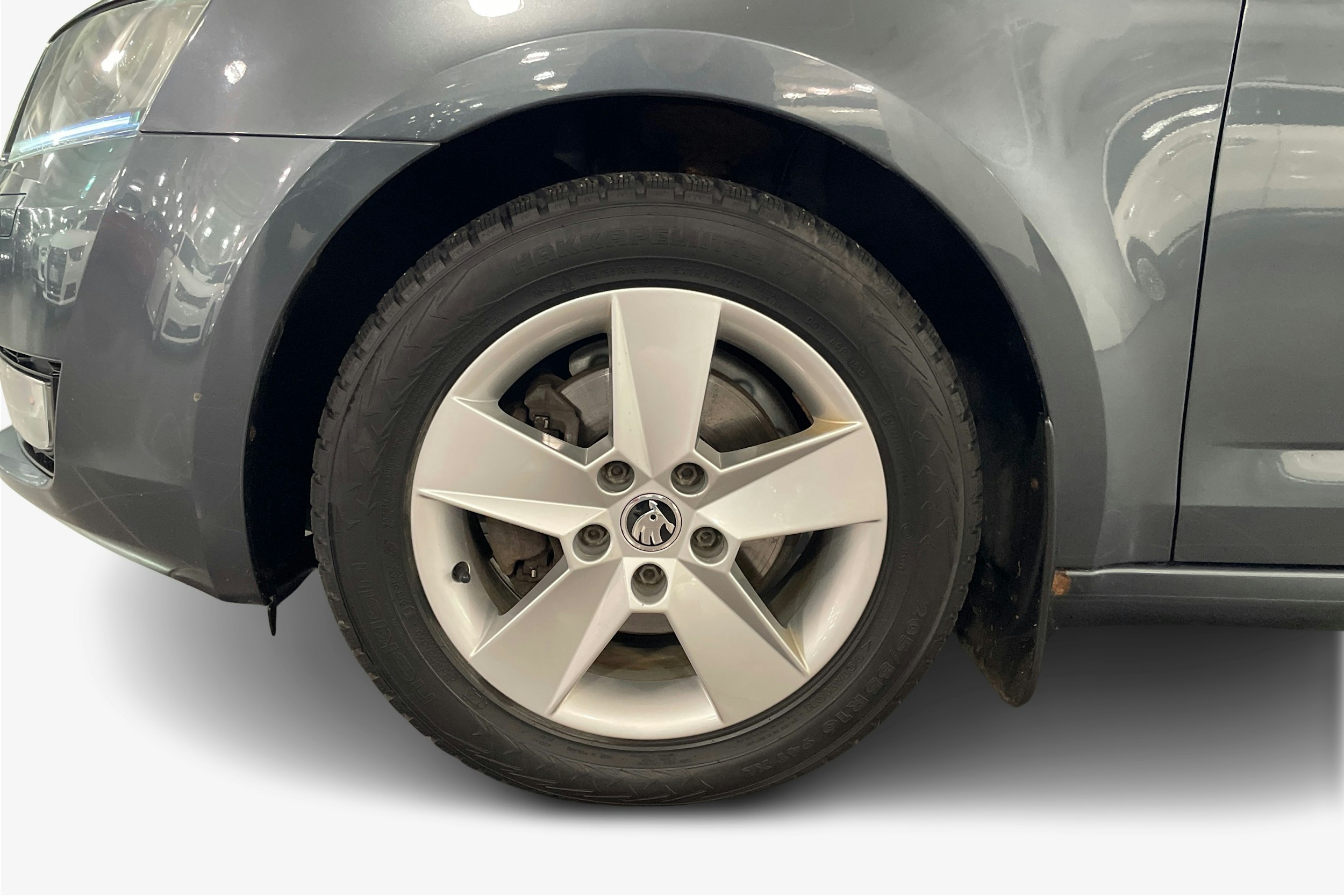 harmaa Skoda Octavia 2015 kuva 9.