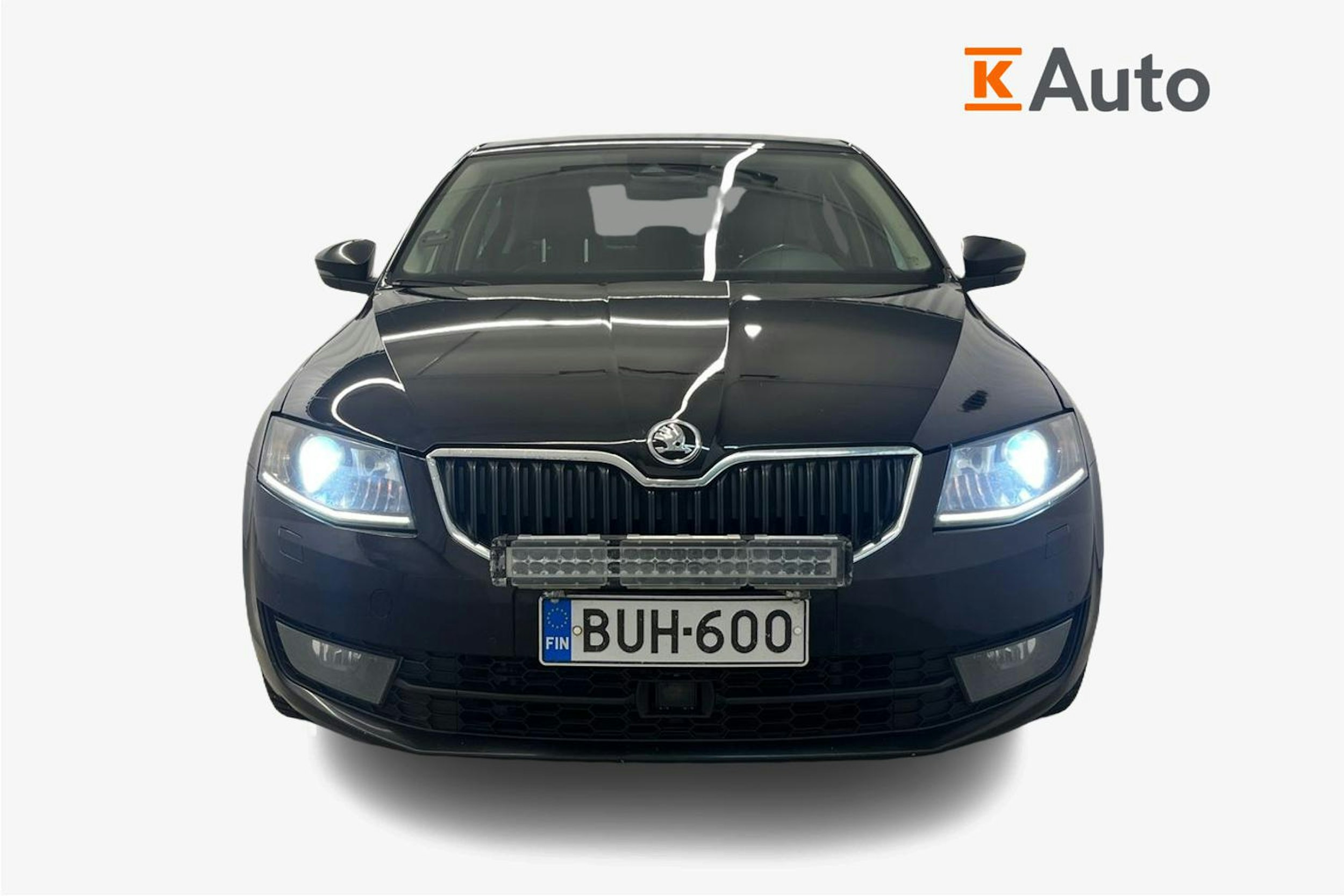 Musta Skoda OCTAVIA 2015 kuva 4.