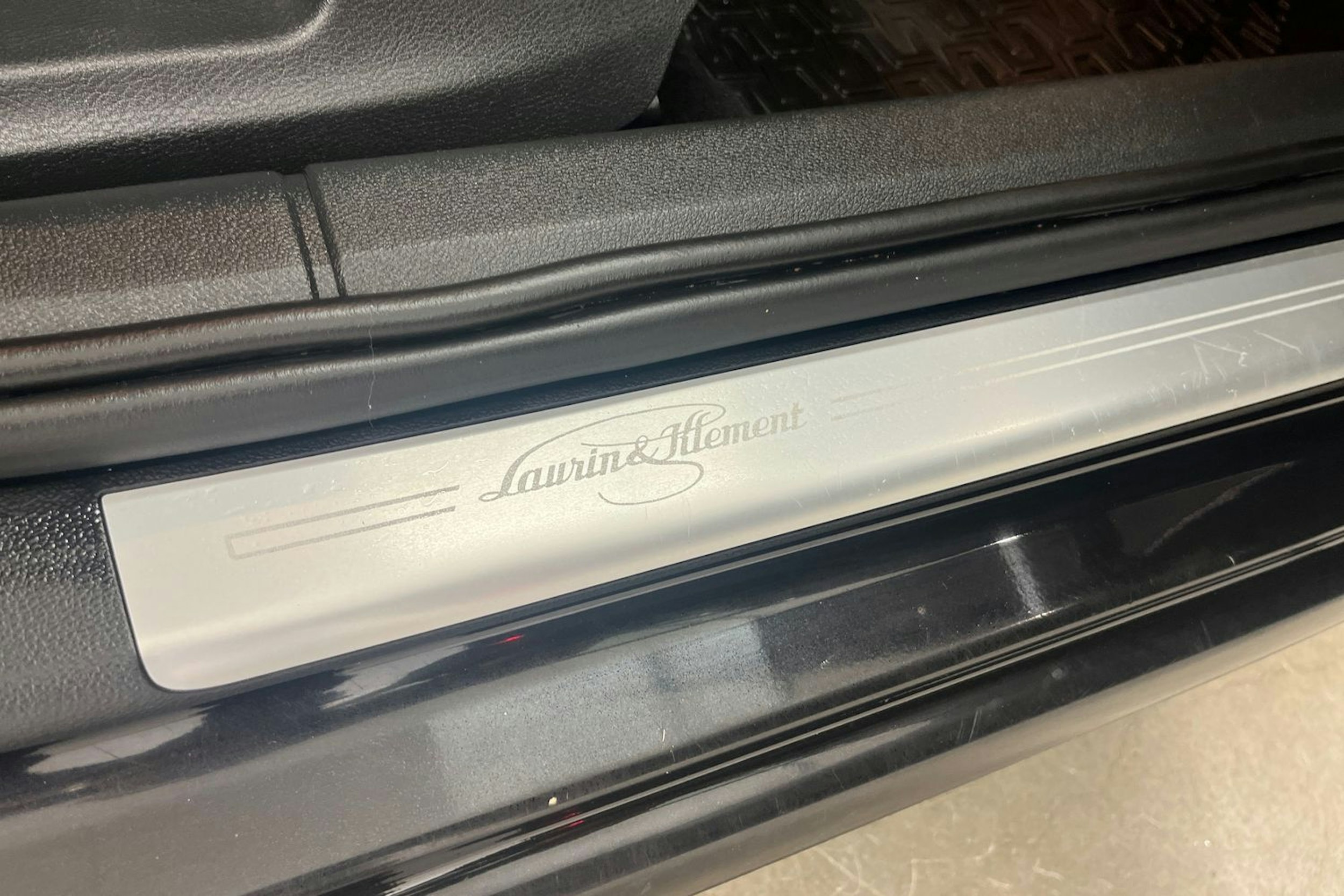 Musta Skoda OCTAVIA 2015 kuva 27.