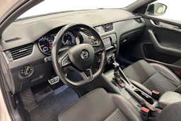 valkoinen Skoda Octavia 2015 kuva 6.