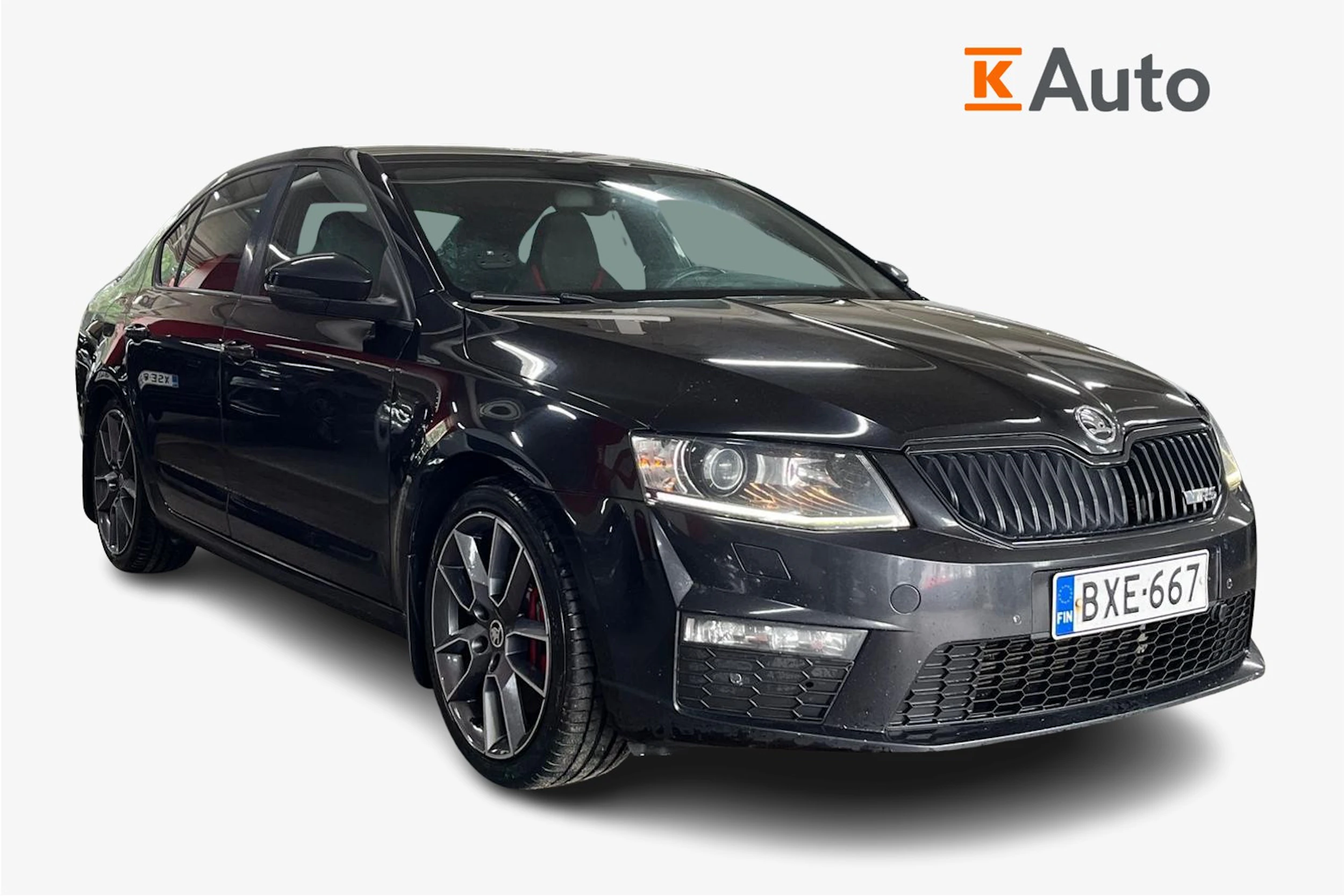 Musta Skoda OCTAVIA 2015 kuva 1.