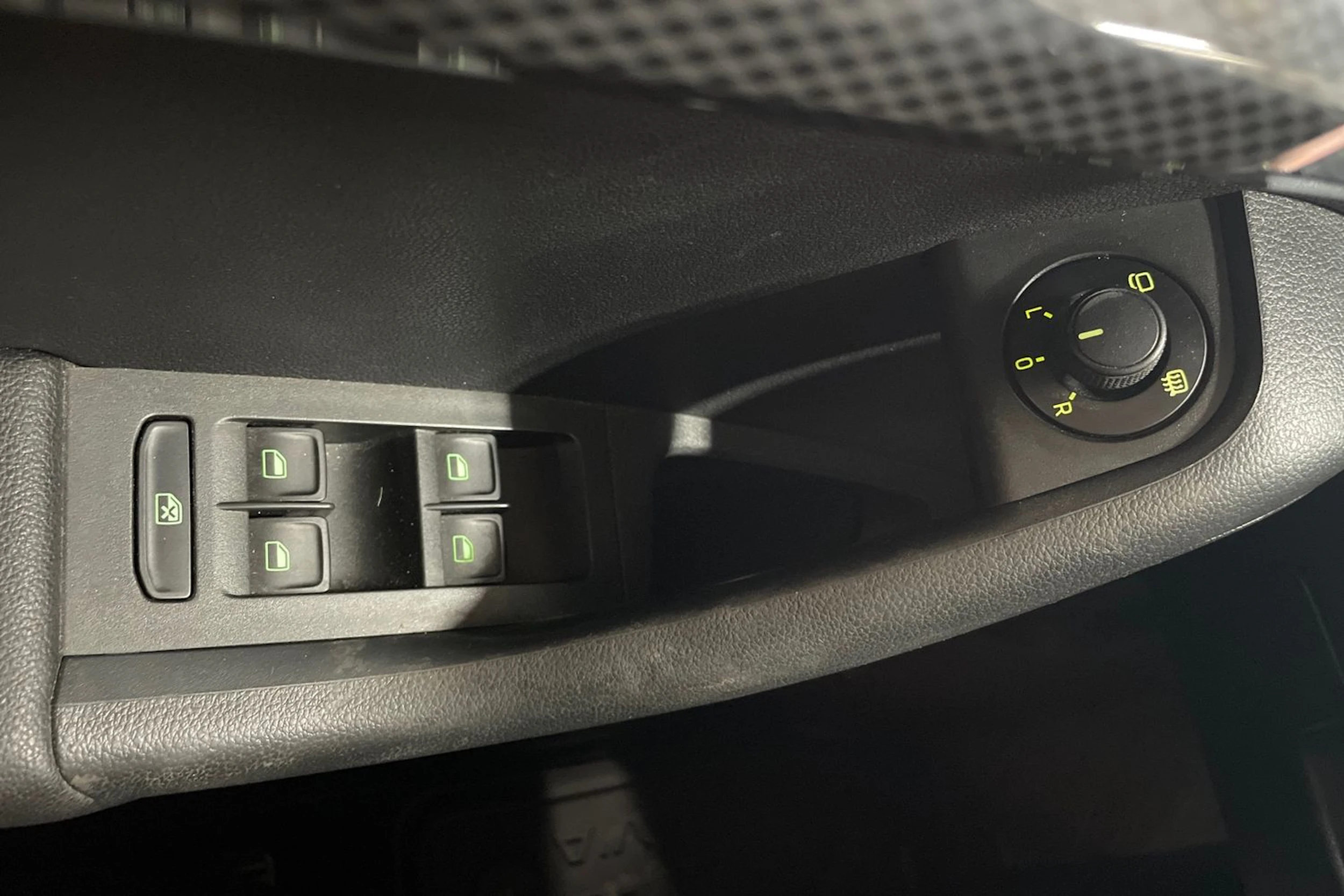 Musta Skoda OCTAVIA 2015 kuva 20.