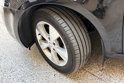 musta Skoda Octavia 2015 kuva 13.