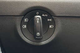 musta Skoda Octavia 2015 kuva 19.
