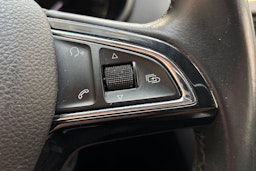 musta Skoda Octavia 2015 kuva 21.