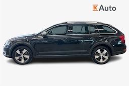 Musta Skoda OCTAVIA 2015 kuva 6.