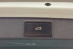 valkoinen Skoda Octavia 2015 kuva 22.
