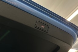 sininen Skoda Octavia 2015 kuva 15.