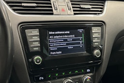 sininen Skoda Octavia 2015 kuva 25.