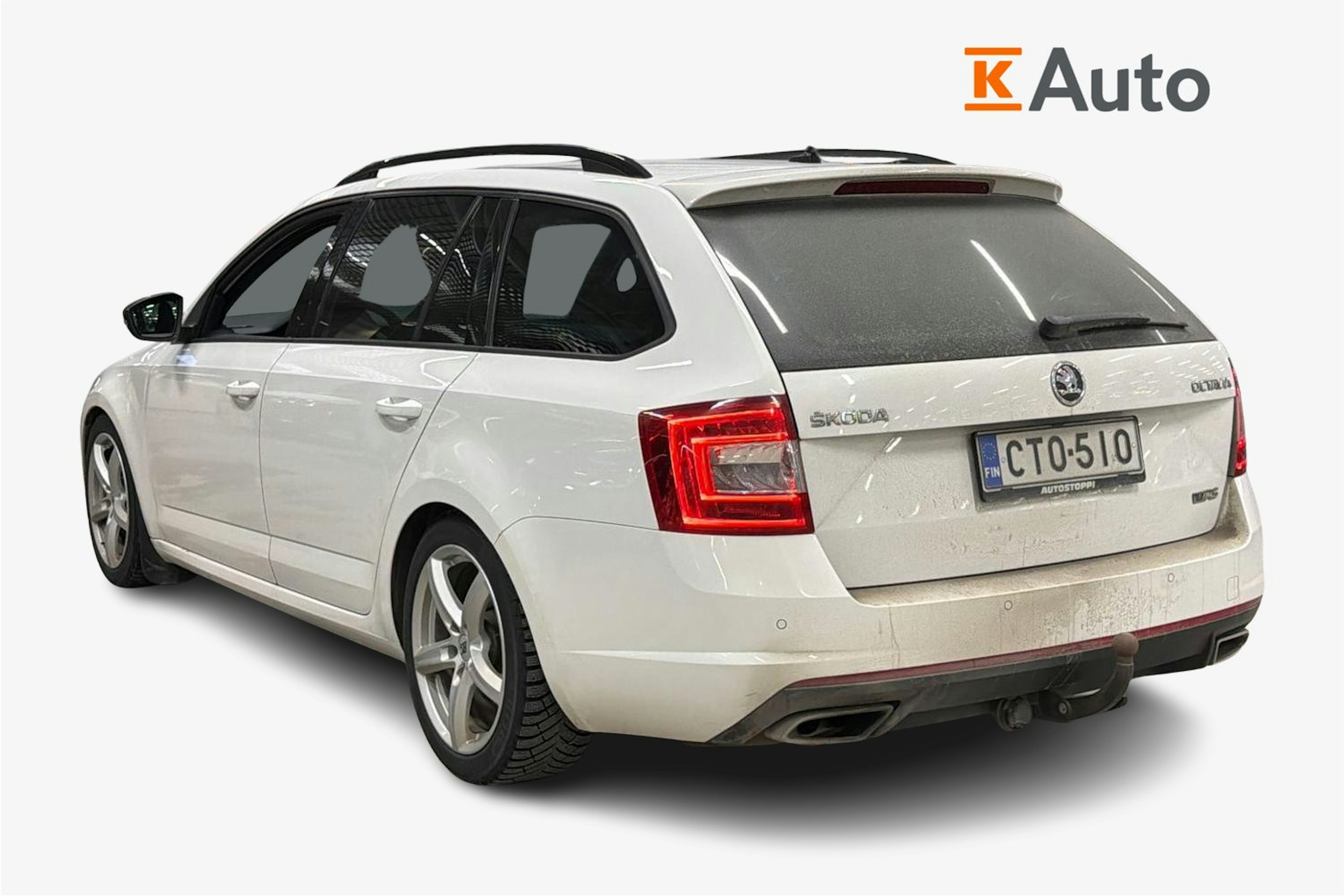 valkoinen Skoda Octavia 2015 kuva 2.