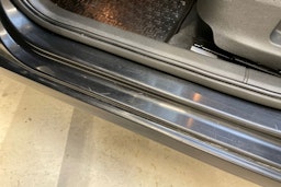 musta Skoda Octavia 2015 kuva 22.