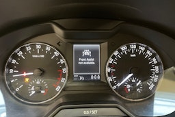 musta Skoda Octavia 2015 kuva 28.