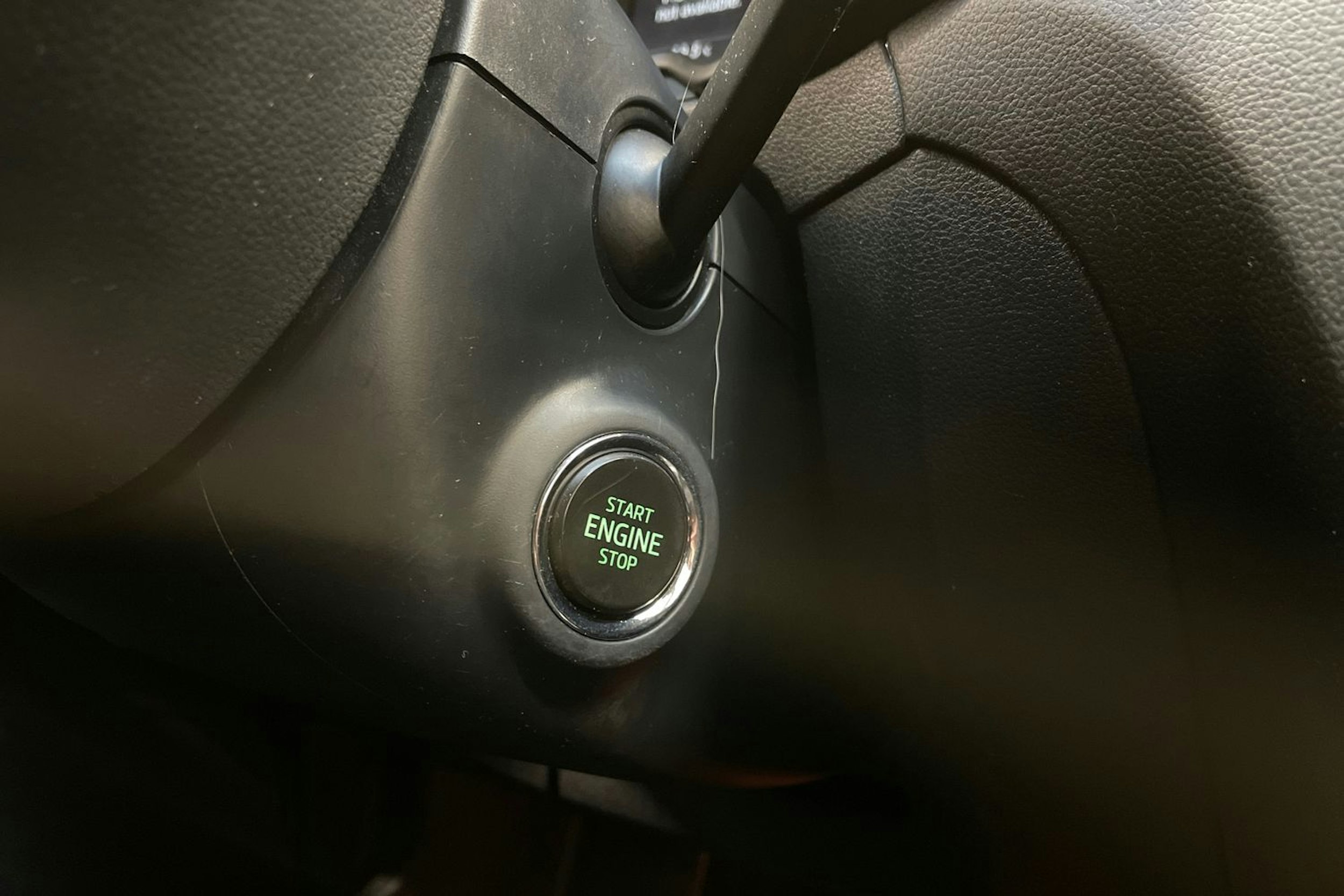 musta Skoda Octavia 2015 kuva 35.