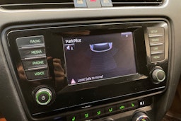 musta Skoda Octavia 2015 kuva 36.