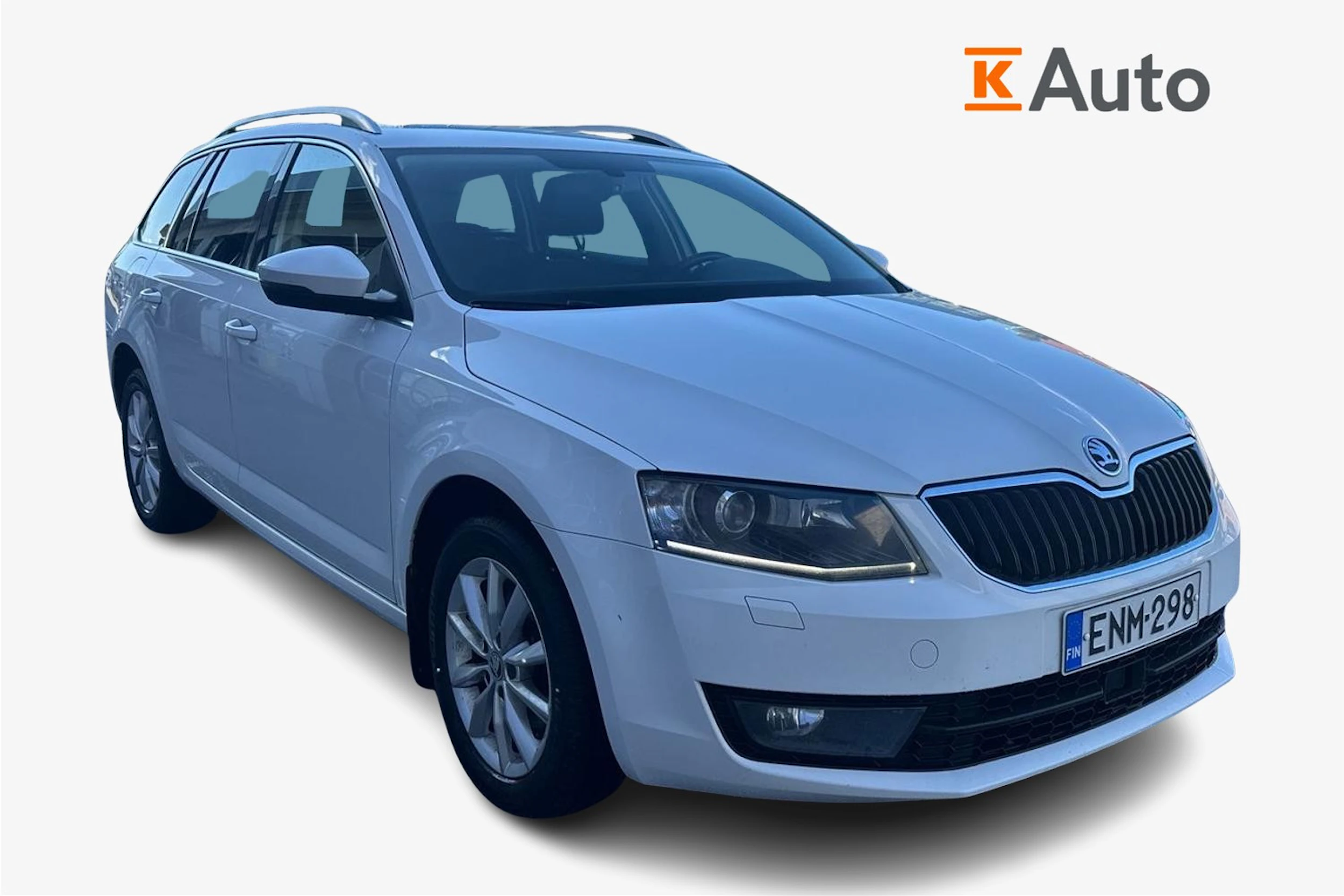 Valkoinen Skoda OCTAVIA 2015 kuva 1.
