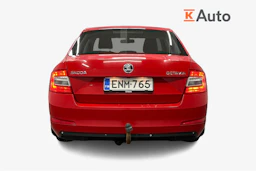 punainen Skoda Octavia 2015 kuva 3.