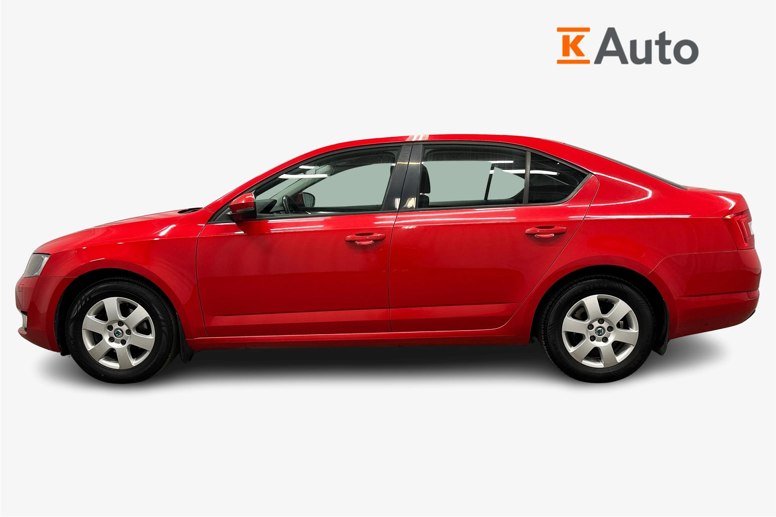 punainen Skoda Octavia 2015 kuva 5.