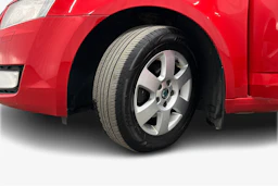 punainen Skoda Octavia 2015 kuva 9.