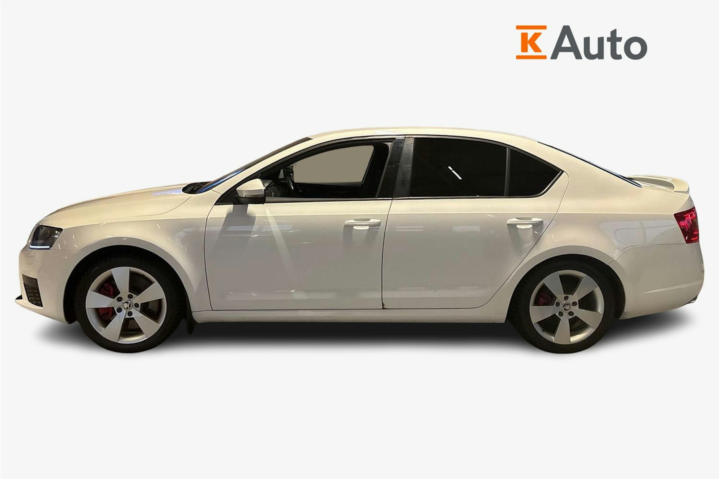 Valkoinen Skoda OCTAVIA 2015 kuva 6.