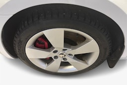 Valkoinen Skoda OCTAVIA 2015 kuva 11.