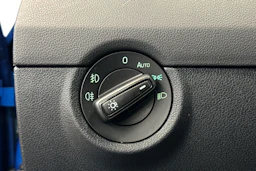 sininen Skoda Octavia 2015 kuva 16.