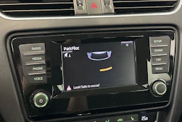 sininen Skoda Octavia 2015 kuva 24.