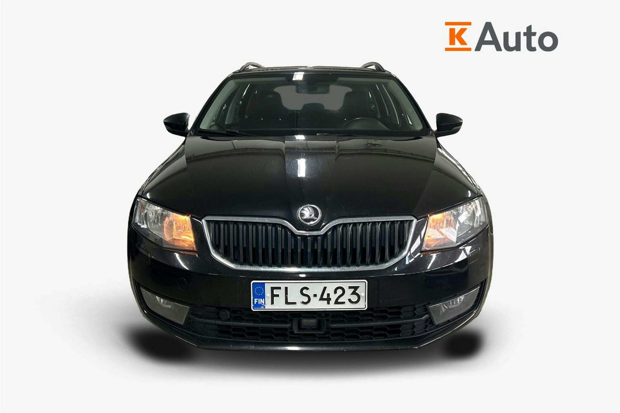 musta Skoda Octavia 2015 kuva 5.