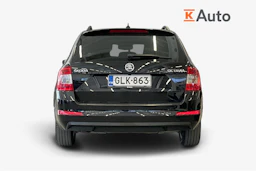 musta Skoda Octavia 2015 kuva 4.