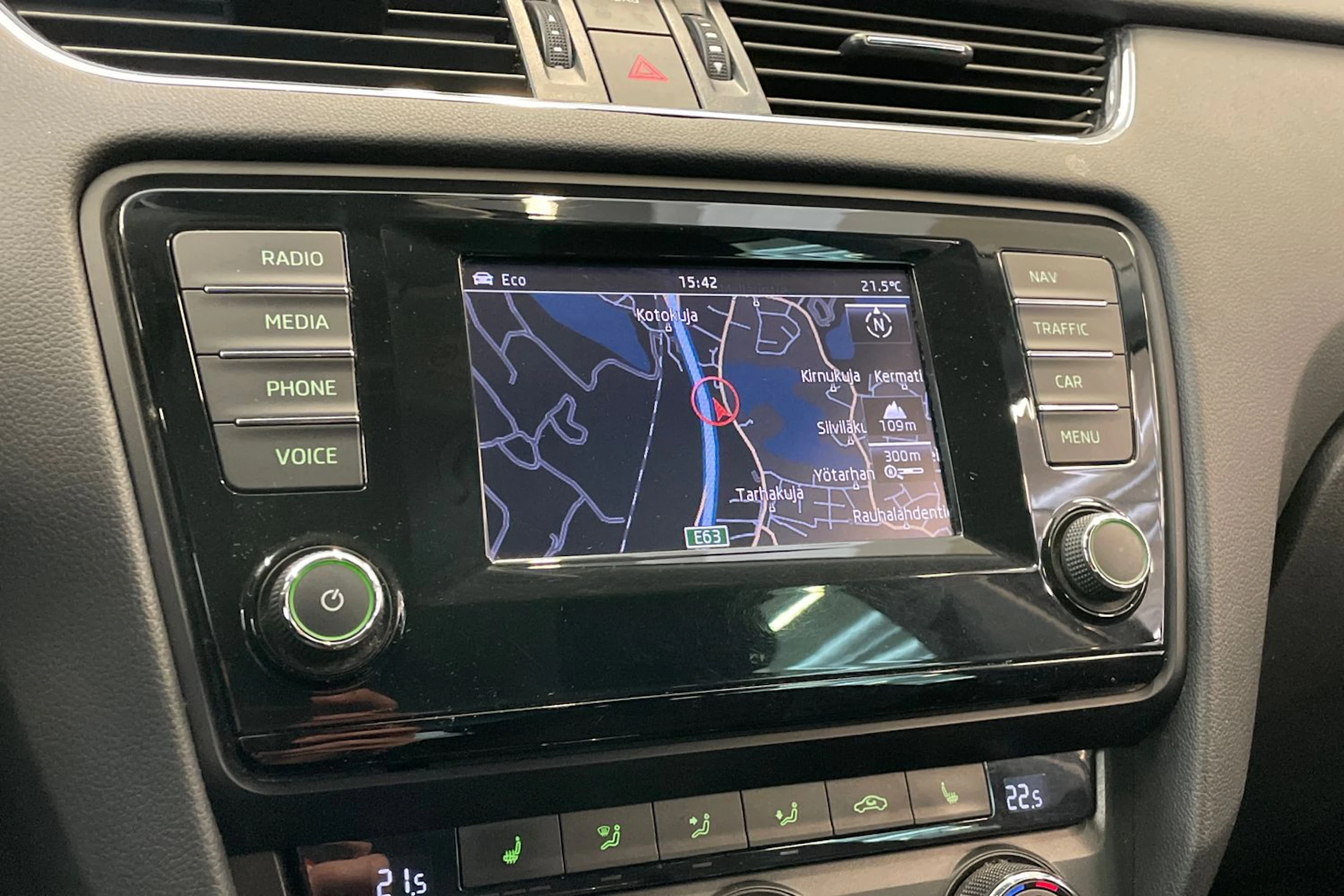 musta Skoda Octavia 2015 kuva 21.