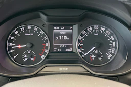 musta Skoda Octavia 2015 kuva 24.