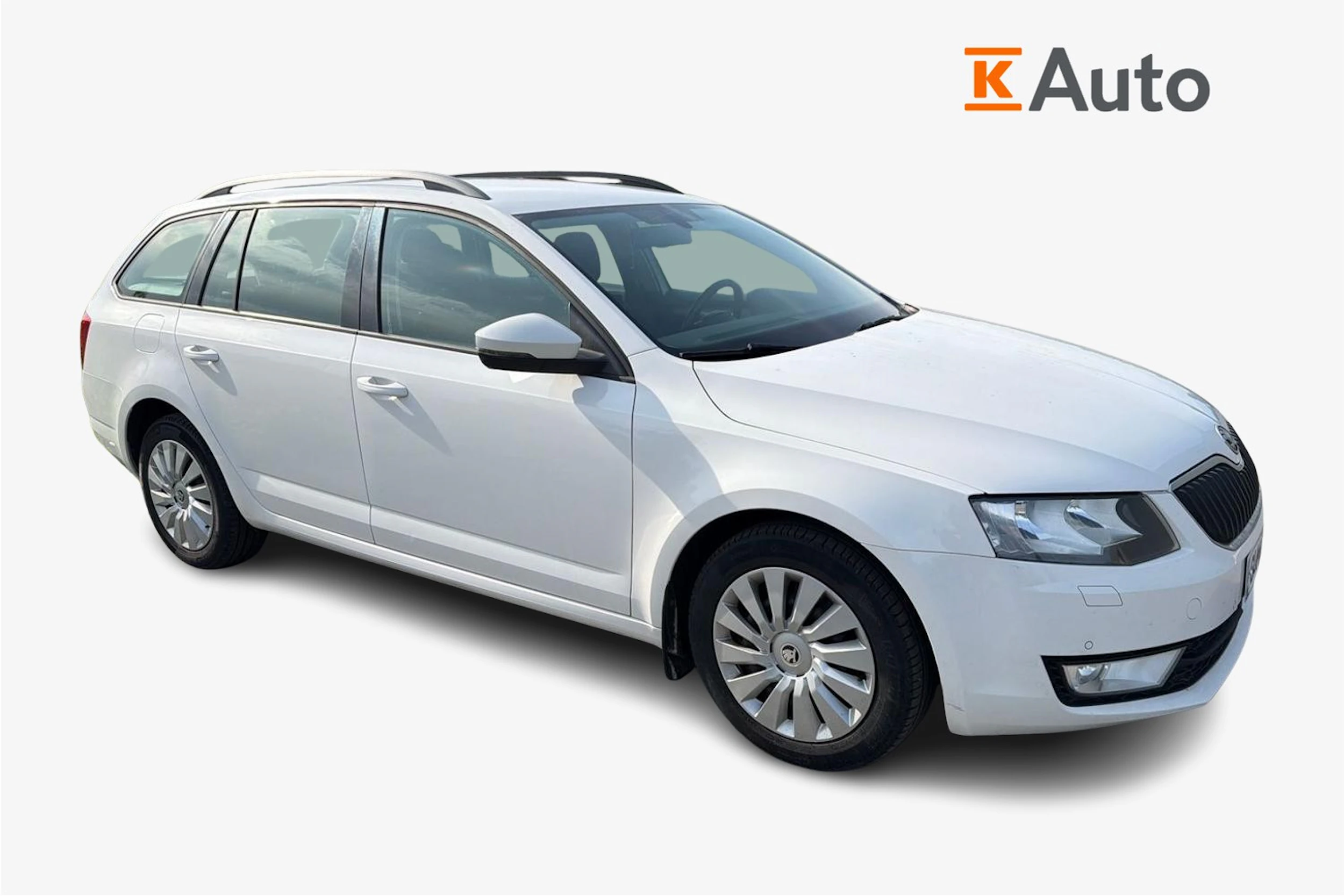 valkoinen Skoda Octavia 2015 kuva 1.