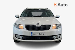 valkoinen Skoda Octavia 2015 kuva 4.