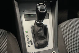 valkoinen Skoda Octavia 2015 kuva 22.