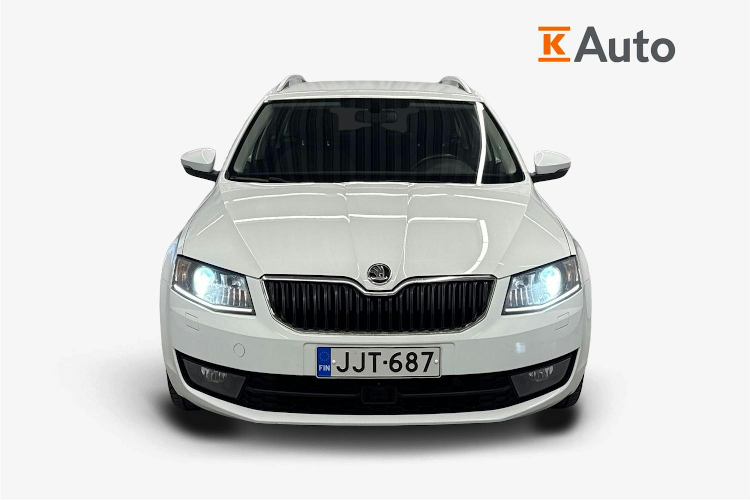 Valkoinen Skoda OCTAVIA 2015 kuva 4.