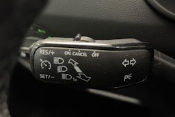 Valkoinen Skoda OCTAVIA 2015 kuva 20.