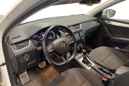 valkoinen Skoda Octavia 2015 kuva 3.