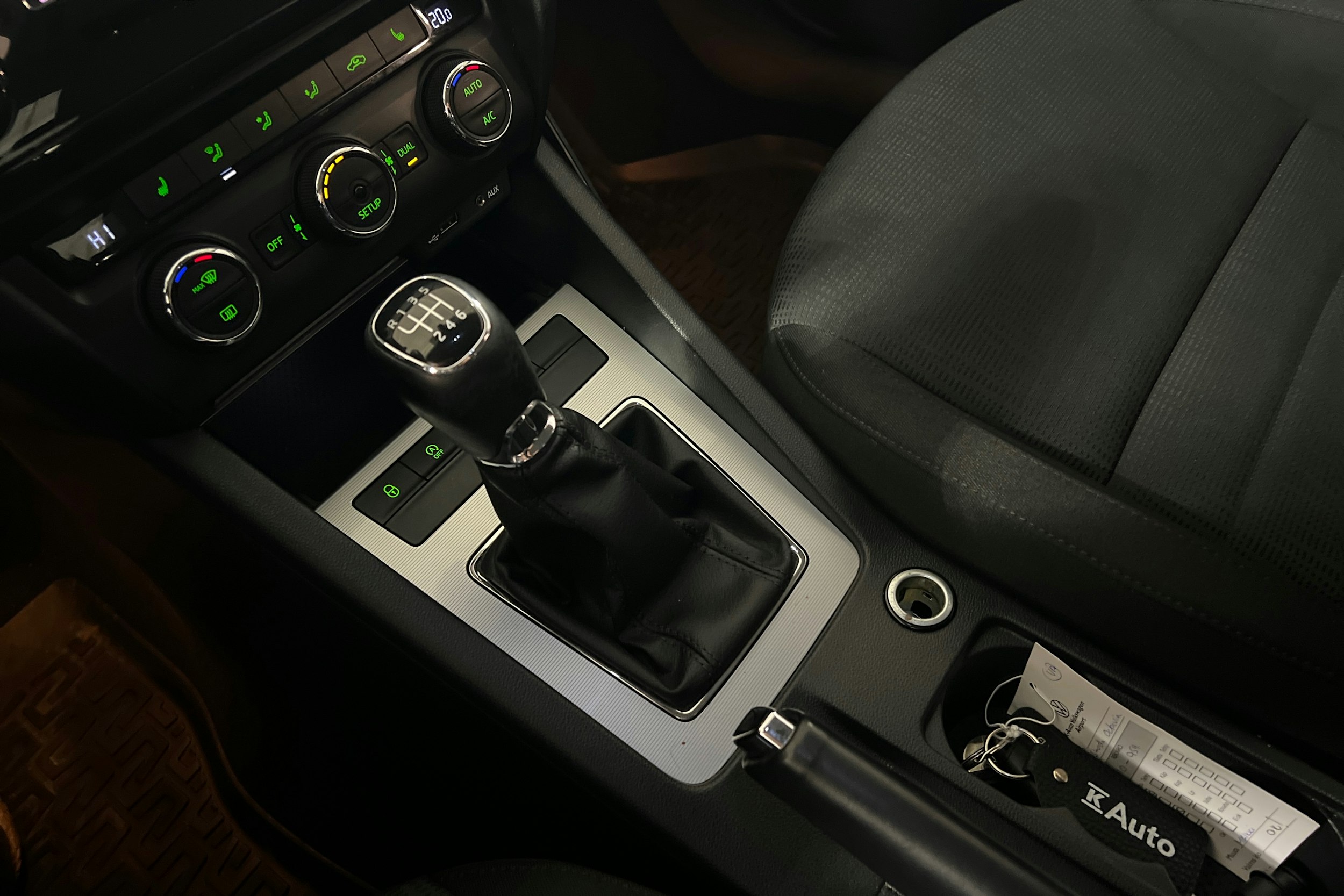 hopea Skoda Octavia 2015 kuva 21.