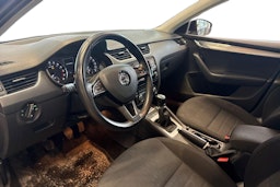 Musta Skoda OCTAVIA 2015 kuva 3.