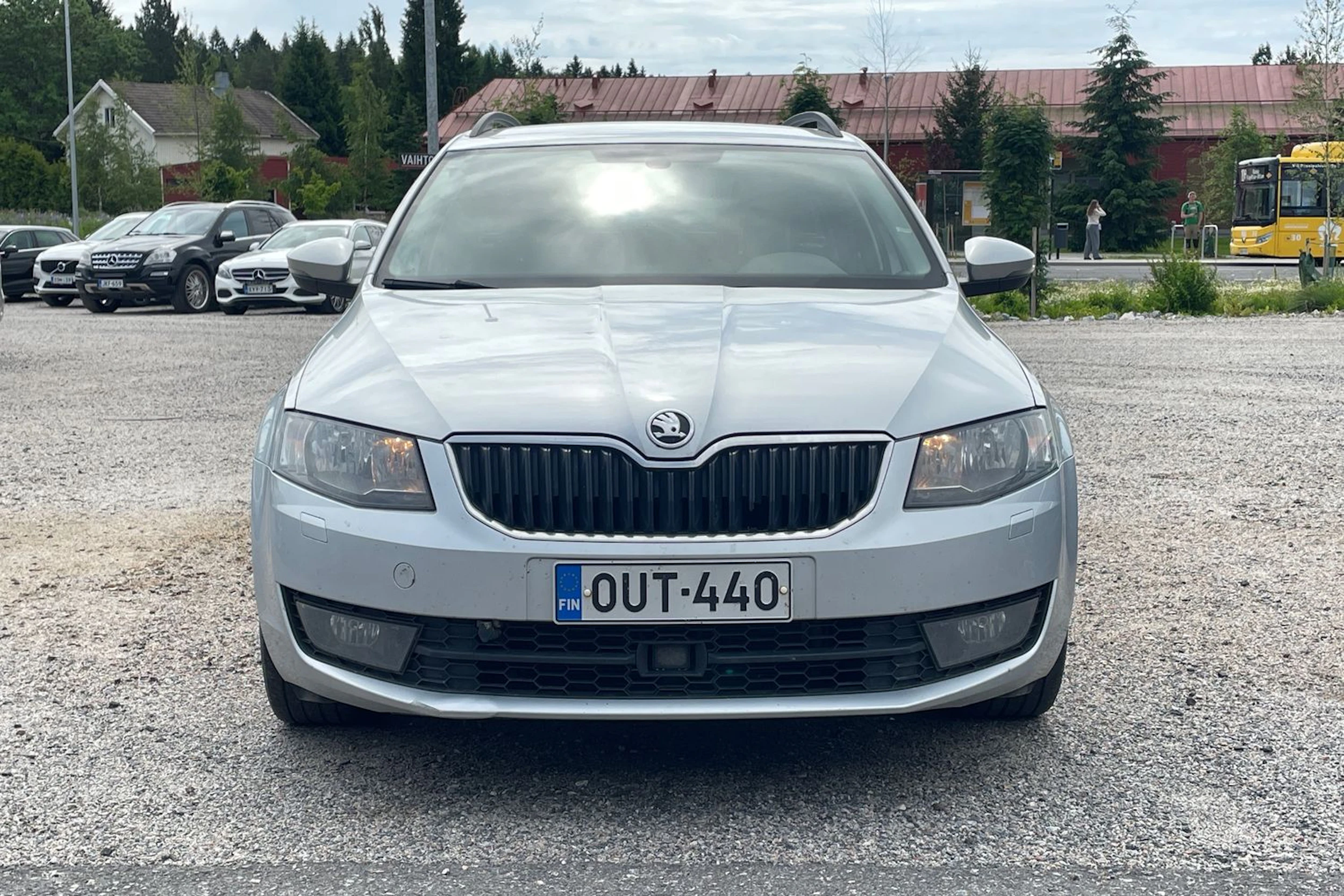Harmaa Skoda OCTAVIA 2015 kuva 4.
