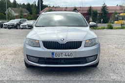 Harmaa Skoda OCTAVIA 2015 kuva 4.