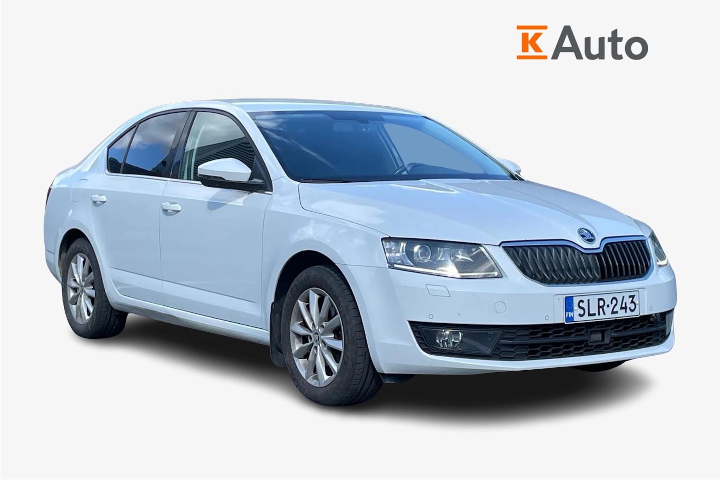 valkoinen Skoda Octavia 2015 kuva 1.