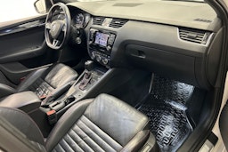 valkoinen Skoda Octavia 2015 kuva 17.
