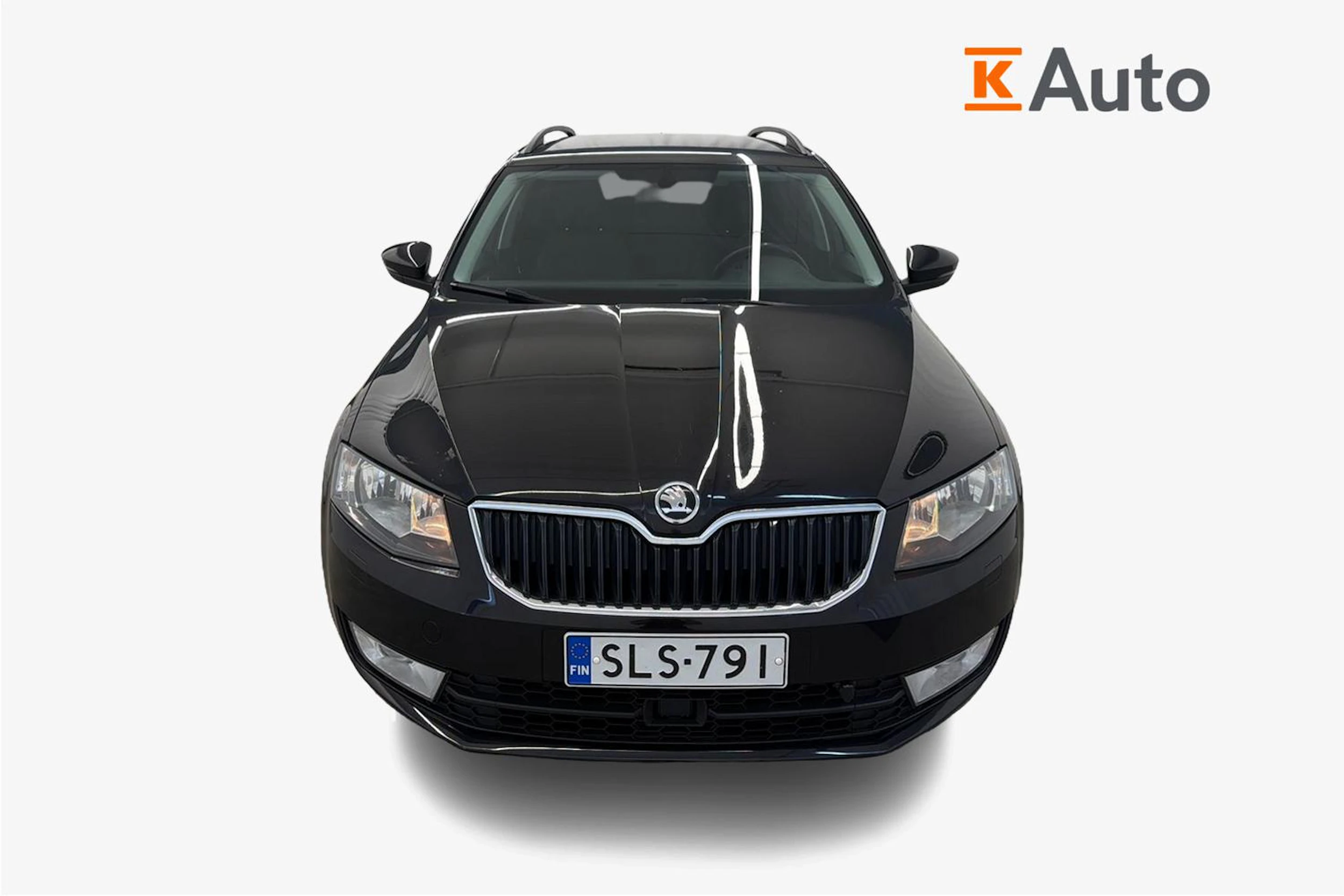 musta Skoda Octavia 2015 kuva 4.