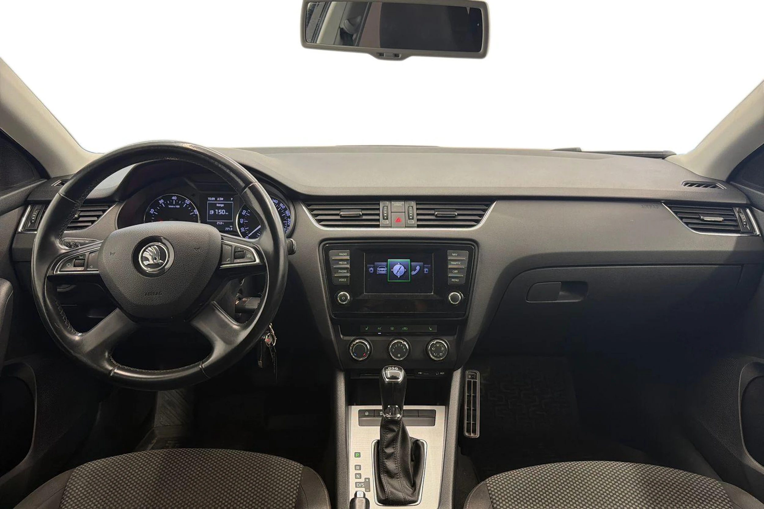 musta Skoda Octavia 2015 kuva 7.