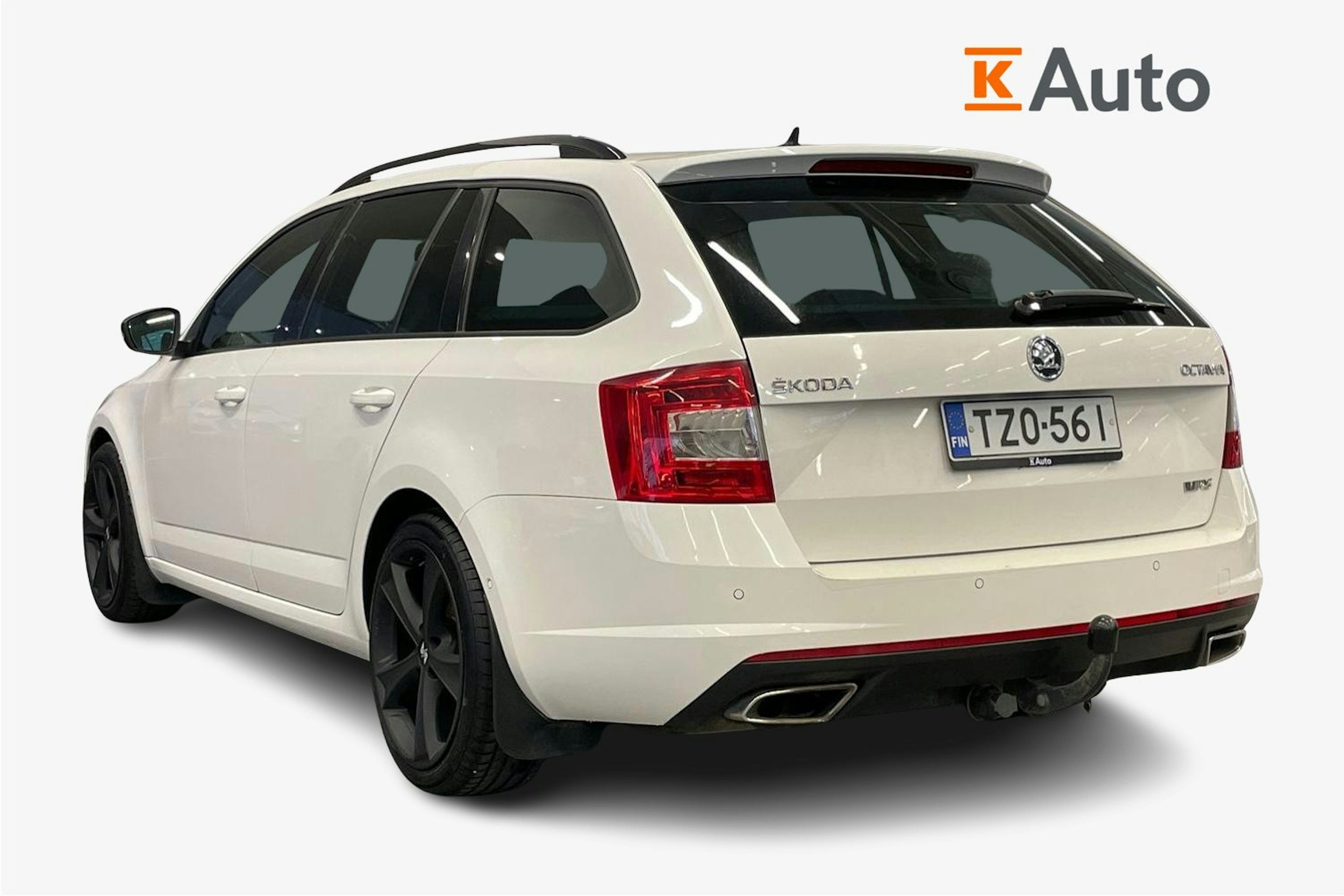 Valkoinen Skoda OCTAVIA 2015 kuva 2.